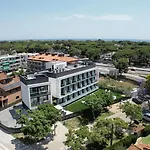Hotel C31 2*
