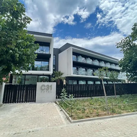 Hotel C31 2*