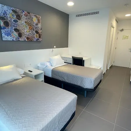 Hotel C31 2*