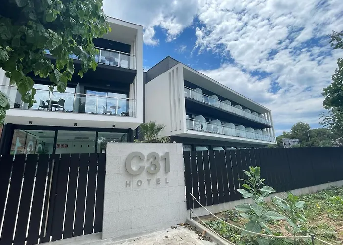 C31 Hotel 2*